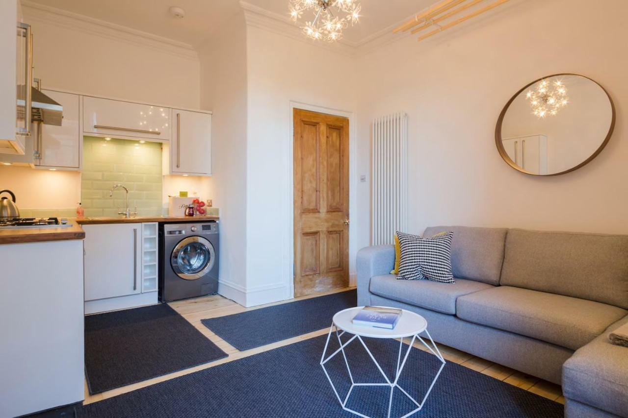Historic Edinburgh 1890S Home Turned Relaxing Retreat 外观 照片