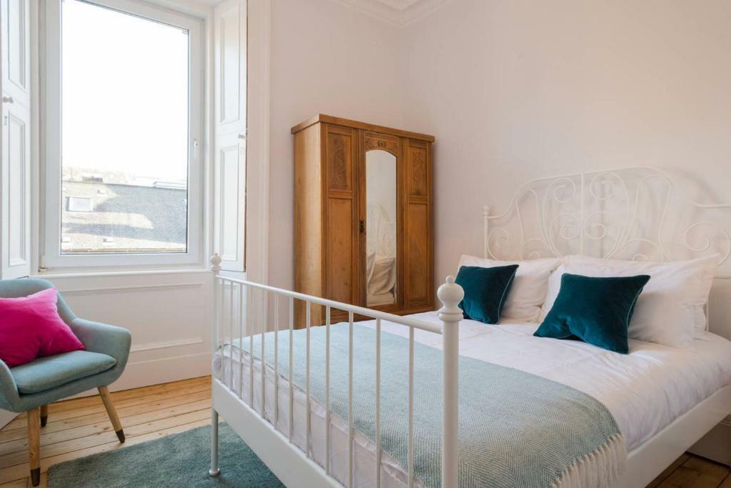 Historic Edinburgh 1890S Home Turned Relaxing Retreat 外观 照片